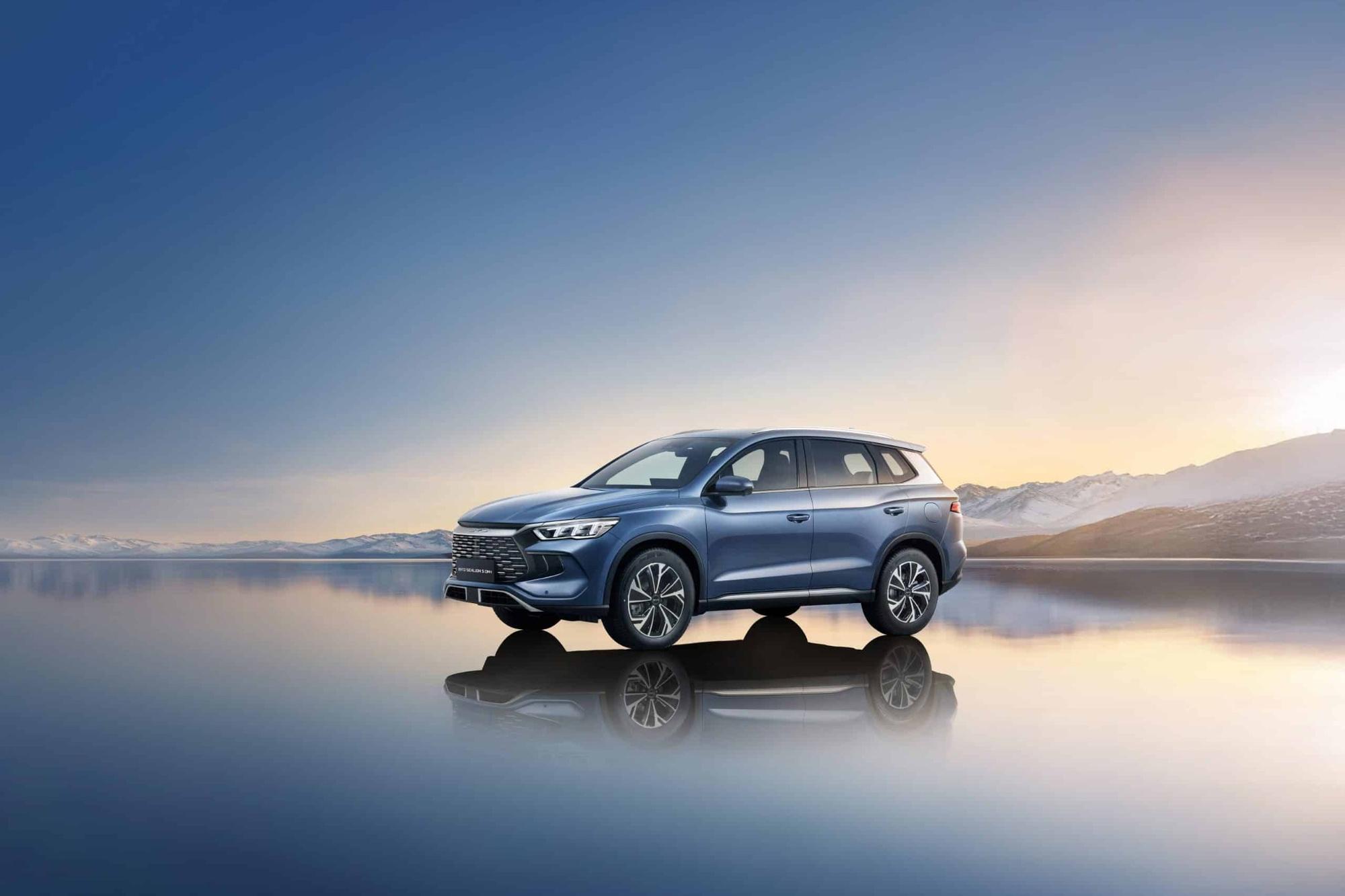 Νέο BYD SEALION 5 DM-i: SUV με άνω των 1.000 km αυτονομίας «πάτησε» στην Ελλάδα 